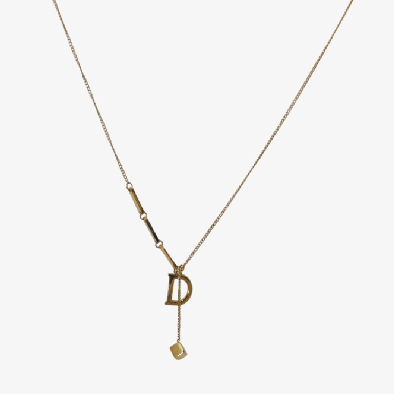 Collar dorado Drama Quenn 