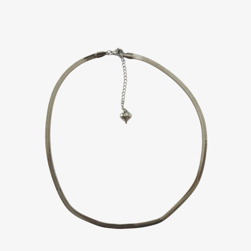 Collar chic plateado
