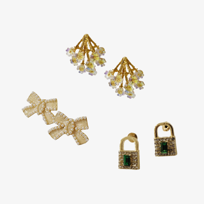 ​Kit de aretes de diferentes diseños Diva (120)