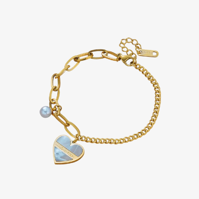 Pulsera con dije de corazón "Moderna"